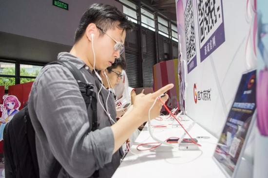 ▲&nbsp;&nbsp;ChinaJoy数码互动游戏展在上海新国际博览中心举行