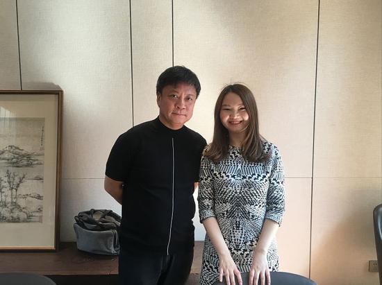 上图为野马财经创始人李晓晔与孙宏斌合影