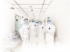 奋战在抗击疫情的最前沿